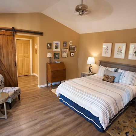 Red Tail Ranch Bed & Breakfast Groveland Oda fotoğraf